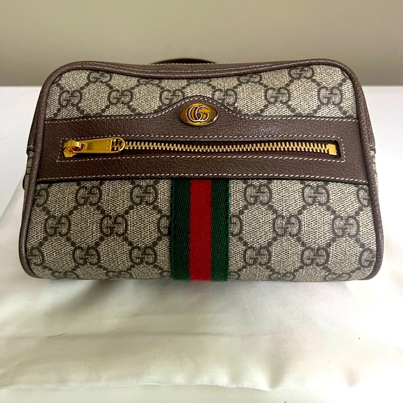 Gucci Handbags - BRAND NEW Gucci Belt Bag